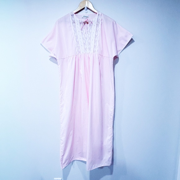FRENCH MAID Vintage pink nightgown with lace - Picture 1 of 7